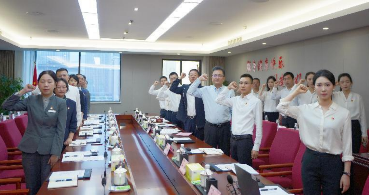 省尊龙集团总部第一党支部与锦江宾馆客房部支部开展结对共建主题党日活动